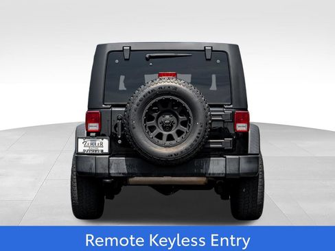 Used 2018 Jeep Wrangler Unlimited Sport S AWD/4WD image 6