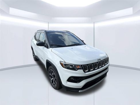 Used 2026 Jeep Compass Limited AWD/4WD image 2