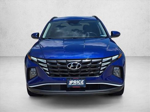 Used 2023 Hyundai Tucson SEL w/ Convenience Package FWD image 2