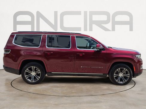 Used 2022 Jeep Grand Wagoneer Series I AWD/4WD image 11