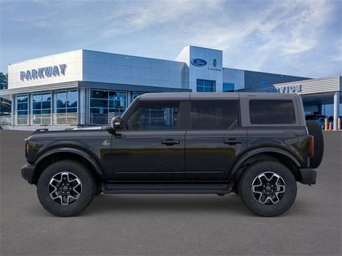 New 2025 Ford Bronco Outer Banks image 3