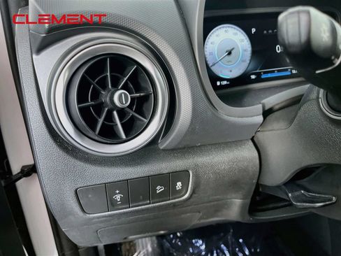 Used 2022 Hyundai Kona Limited w/ Cargo Package FWD image 13