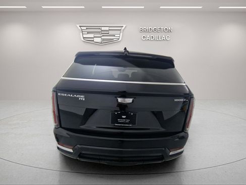 New 2026 Cadillac Escalade IQ Luxury 1 image 7