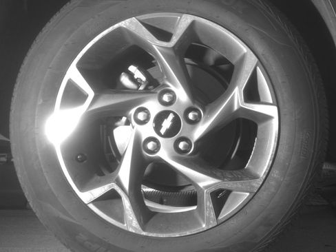Used 2025 Chevrolet Trax LT FWD image 15
