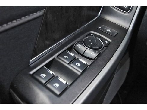 Used 2024 Ford F250 Lariat w/ Black Appearance Package AWD/4WD image 19
