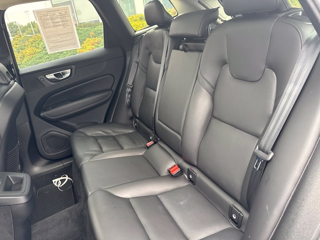 Used 2025 Volvo XC60 B5 Plus w/ Climate Package AWD/4WD image 23