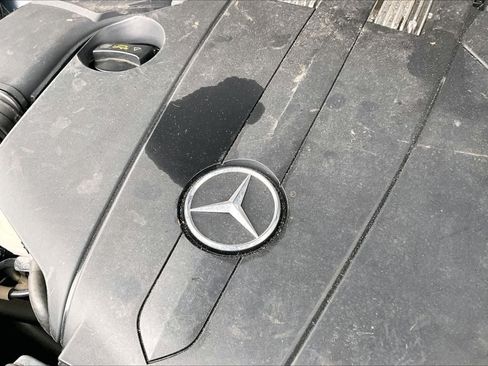 Used 2015 Mercedes-Benz GL 450 4MATIC w/ Lighting Package image 33
