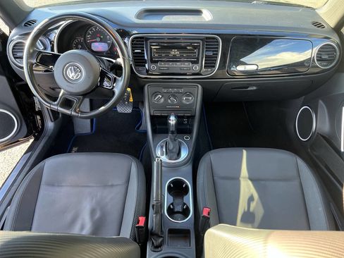 Used 2012 Volkswagen Beetle 2.5 FWD image 22