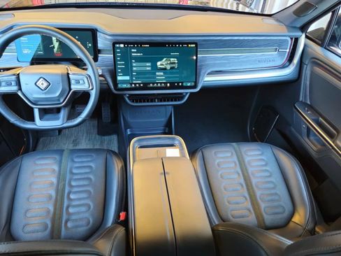 Used 2025 Rivian R1S Adventure AWD/4WD image 19