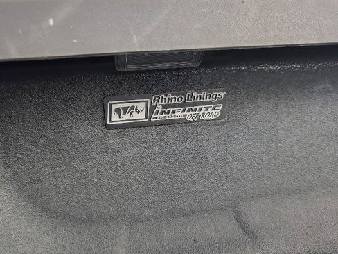 Used 2016 Chevrolet Silverado 2500 LT w/ Snow Plow Prep Package image 9