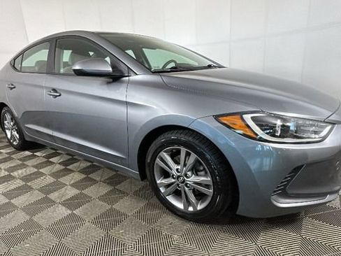 Used 2018 Hyundai Elantra SEL FWD image 2