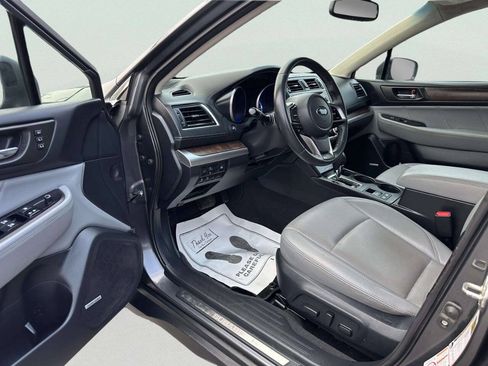 Used 2018 Subaru Outback 2.5i Limited AWD/4WD image 14