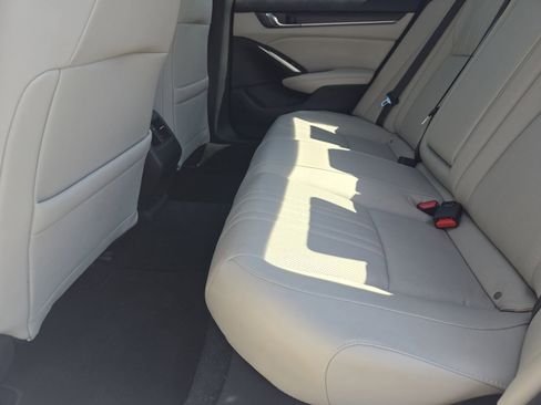 Used 2019 Honda Accord Touring image 33
