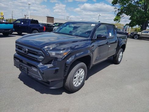 New 2026 Toyota Tacoma SR5 AWD/4WD image 2