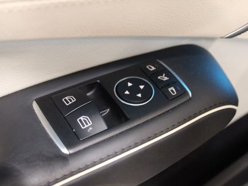 Certified 2020 Mercedes-Benz SL 550 image 19