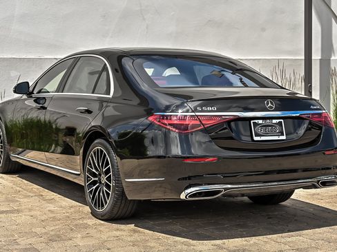 Used 2023 Mercedes-Benz S 580 4MATIC Sedan image 11