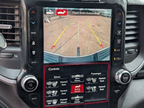 Used 2021 RAM 2500 Laramie AWD/4WD image 18