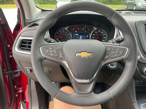 Used 2024 Chevrolet Equinox LT FWD image 10