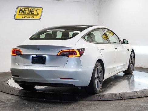 Used 2023 Tesla Model 3 Standard Range RWD image 4