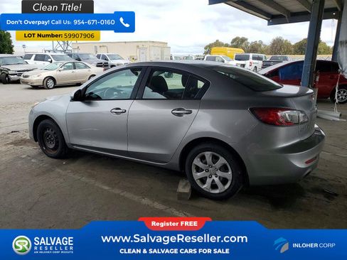 Used 2013 MAZDA MAZDA3 i SV w/ Convenience Pkg FWD image 3
