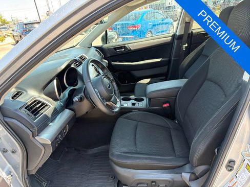 Used 2018 Subaru Outback 2.5i Premium AWD/4WD image 15
