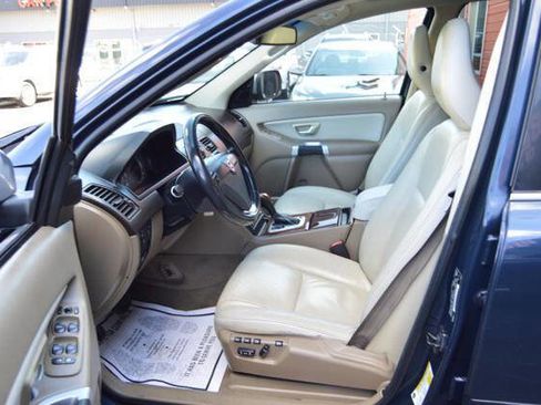 Used 2014 Volvo XC90 3.2 w/ Climate Package image 45