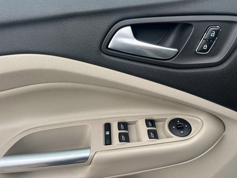 Used 2013 Ford Escape SE FWD image 11