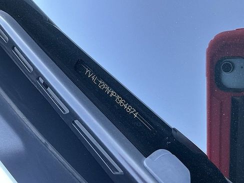 Used 2023 Volvo XC90 B5 Plus w/ Protection Package Premier image 29