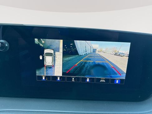 Used 2025 Buick Encore GX Sport Touring w/ Advanced Technology Package AWD/4WD image 14