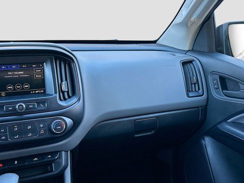 Used 2022 Chevrolet Colorado W/T w/ Custom Special Edition image 21