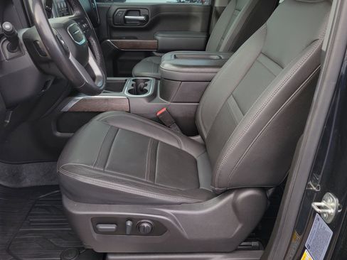 Used 2022 GMC Sierra 3500 Denali w/ Denali Ultimate Package image 9