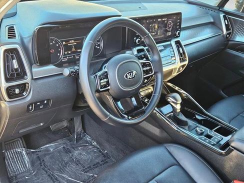 Used 2021 Kia Sorento SX image 10