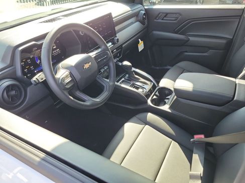 New 2026 Chevrolet Colorado W/T image 3