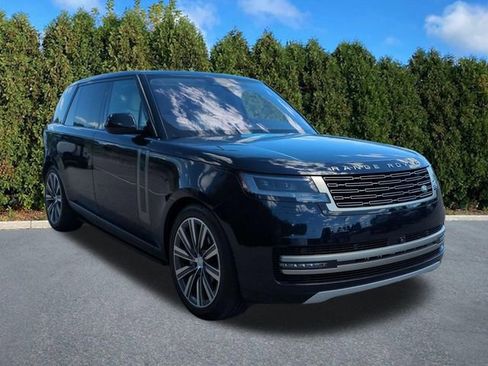 Used 2023 Land Rover Range Rover Long Wheelbase SE AWD/4WD image 3