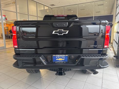New 2026 Chevrolet Silverado 2500 ZR2 w/ LPO, Dark Essentials Package image 5