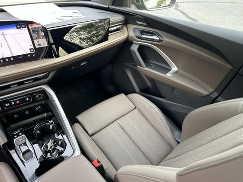 New 2025 Audi Q5 Premium Plus image 30