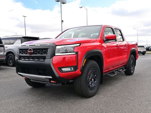 New 2026 Nissan Frontier PRO-4X w/ Pro-4x Convenience Package image 4