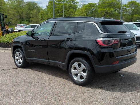 Used 2021 Jeep Compass Latitude w/ Convenience Group AWD/4WD image 6