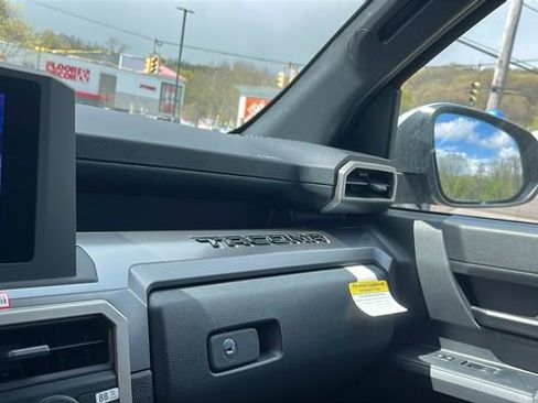 New 2026 Toyota Tacoma SR5 AWD/4WD image 15