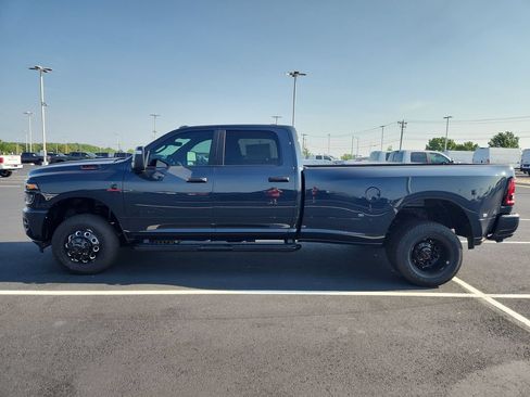New 2026 RAM 3500 Big Horn AWD/4WD image 5