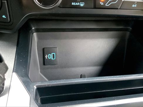 Used 2023 Ford F250 XLT w/ F-250 >10K GVWR Package image 34