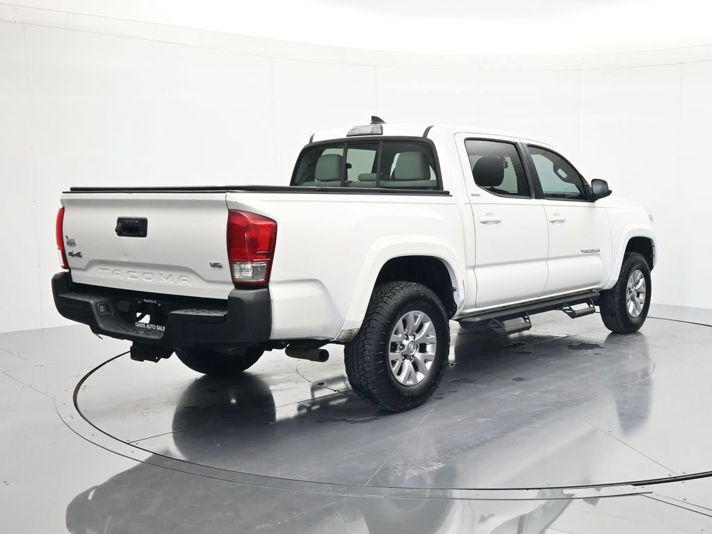Used 2017 Toyota Tacoma SR5 w/ Tow Package AWD/4WD image 5