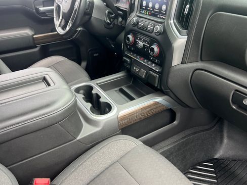 Used 2020 Chevrolet Silverado 1500 RST image 12