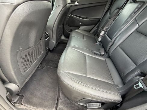 Used 2021 Hyundai Tucson Ultimate w/ Cargo Package AWD/4WD image 13