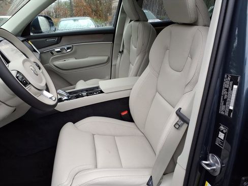 New 2026 Volvo XC90 B6 Ultra w/ Protection Package image 18