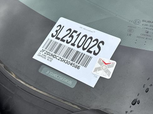 Certified 2025 Subaru Crosstrek 2.5i Premium AWD/4WD image 31