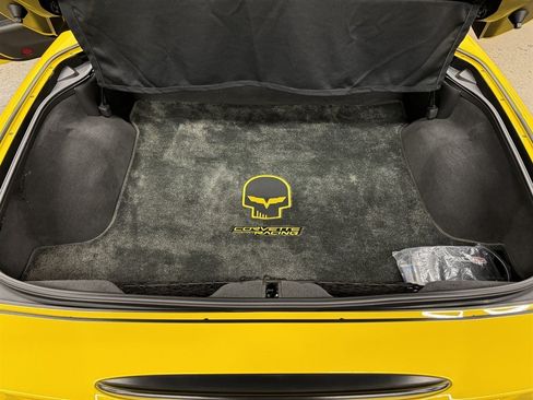 Used 2006 Chevrolet Corvette Z06 w/ Preferred Equipment Group RWD image 13