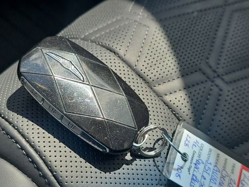 Used 2025 Genesis GV80 3.5T AWD/4WD image 29
