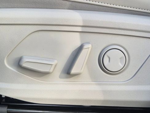 New 2025 Kia Sorento S image 15