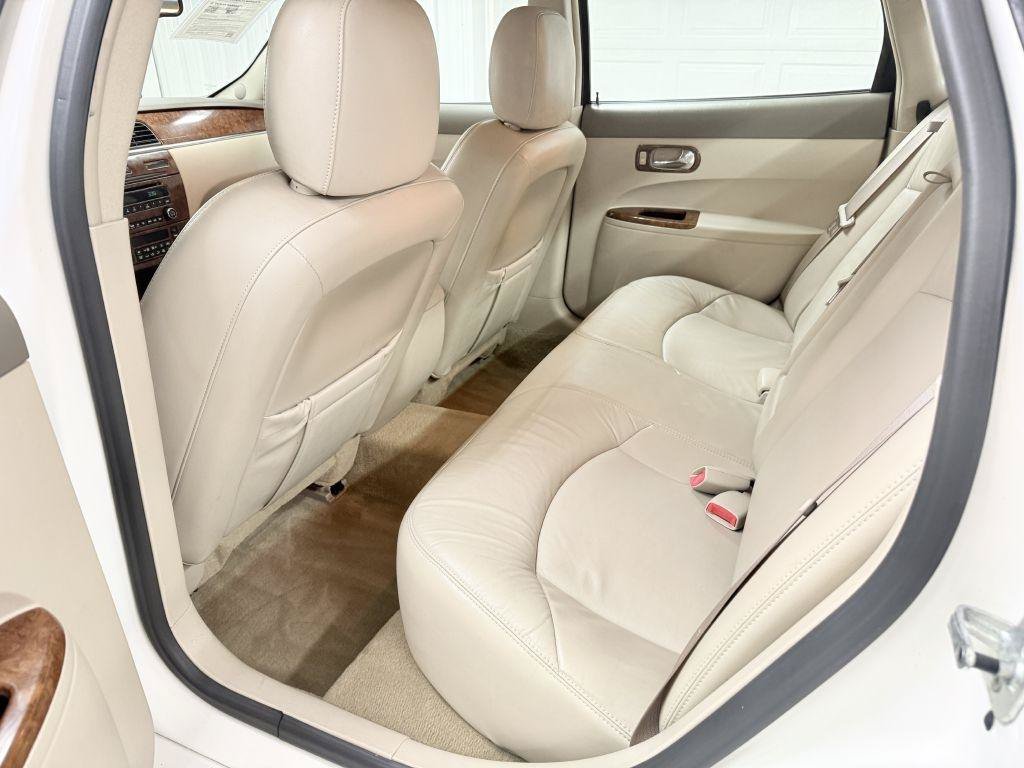Used 2006 Buick LaCrosse CXL w/ Chrome Appearance Package FWD image 21